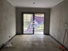 嘉和城塞纳北岸 4房2厅60万