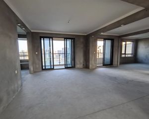 西岸18724室2厅2卫南朝向628.0万元/套出售