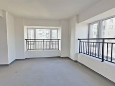 雅戈尔东海府(东海景花苑) 4室2厅 南北 毛坯