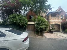 新上 融创3联排端户 花园200平 2加1结构 下坡平入户