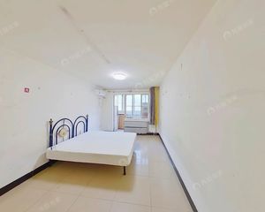 中关村西门万泉新上优质大两居满五年家庭一套