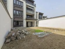 绿城江南里 中式下叠 叠墅 毛坯大院子 随时看房