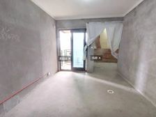 业主急售三房只要70颗看中庭安静