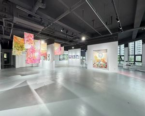 东站旁 24空调 层高4.5 电梯口 半层出售水电气三通
