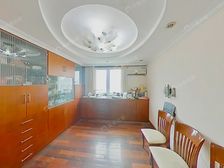 高区江景房 有钥匙随时看房 价格可以谈 有产权车位 4号