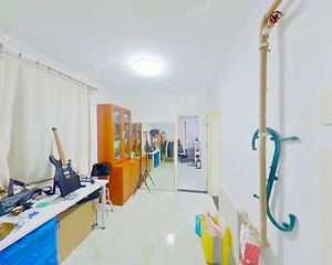 知春路 北航南门 罗庄东里 南北通透两居 满五公房 诚心出售