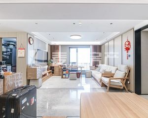 四得公园旁 12号地铁50米 丽都悦府 3室2厅精装修
