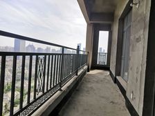 新区体育场附近|国宝华府云墅大平层|带两个车位|随时可以看房