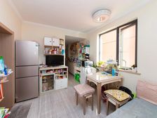 精装修,改三房,前后无遮挡,诚心出售,看中可谈