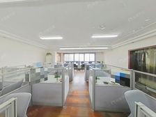 大平层 四轨交汇 环球港对过,出行便利,中间楼层。业主急售