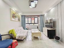 新出:低楼层,精装两房,可直接入住,随时看房,产权清晰