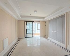中海学仕里4室2厅2卫南朝向378.0万元/套出售
