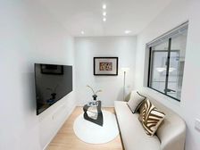 (业主因资金周转 )中楼层 赠送全屋精装 拎包入住 可谈价