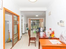 新上房源,看房随时,品质小区,拎包入住