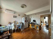 13号线运乐路站,中层采光好,两房可改三房,产权清晰,看随时