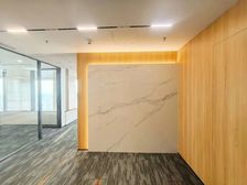 国贸 银泰中心 115平精装遗留 1隔间+12工位出租