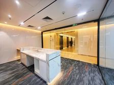 东三环地标 银泰中心 156平精装遗留2隔间+15工位出租