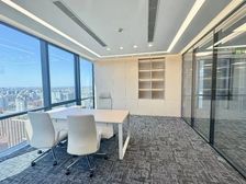 长安街IFC财源国际中心 357平精装5隔间+24工位出租