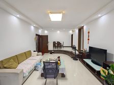 岭南新世界 4 房 156 方