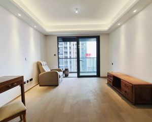 看中可大砍,房东因置换诚心急售,好楼层,采光无遮挡。