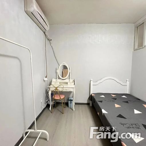  �Ļݹ�����԰��װ���� 1000/�� Ѻһ���� 