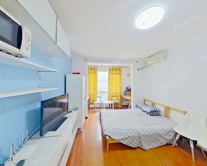 惠新西街朝南一居钢混有电梯急售 楼龄新价可谈