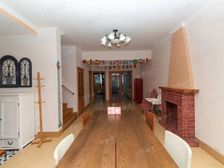 带阁楼,小区中心位置,主卧朝南,精装修,采光充足,近商圈