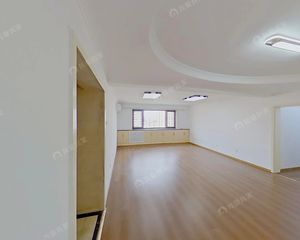【AAAA】朝外房+2001年小区+南北三居+急售+随时看