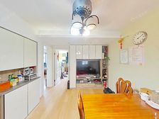 送30万家装,中间楼层,双南两房,精装修拎包入住,带固定车位