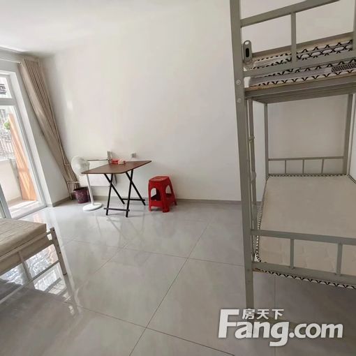  ���ʼ���Ժ 1��1��1�� 40ƽ��װ�� 6000Ԫ/�� 