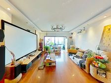 河景电梯三房,宽大横厅飞机户型,全能配套得房LV高,很诚心卖