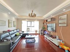 天昌东盟中央城A区 4房2厅290万