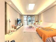 奥体边,地鉄旁。仁恒品质精装四房,位置好,楼层佳