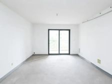 中海星湖国际,南北通透,纯毛坯四房,中间楼层,安静位置