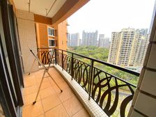 (业主急售)价格可刀 送车位 凯旋新世界 中间好楼层