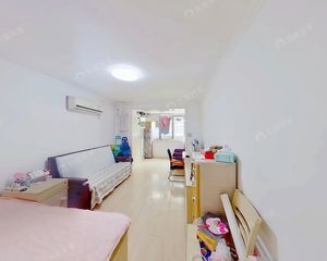 西安街甲4号院 54.8平2居 南北向精装修 随时签约