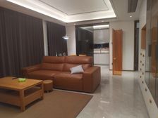 宝龙一城3室2厅2卫南朝向358.0万元/套出售