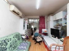 一楼天井搭好 不潮湿 通风采光好 诚意出售