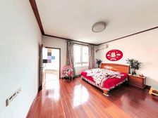 满五 好楼层 大平米 价位可谈 急售 随时看房