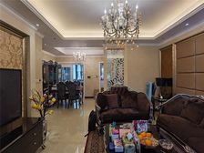 双轻轨旁边,精装修洋房,急售