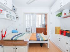 长风公园旁 性价比超高小两房 地铁13.15号线 看房随时