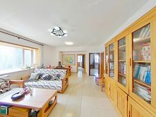 港汇旁+税费各付+户型方正+视野采光好+边套全明+看房随时