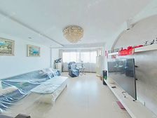 博物馆拙政园旁,品质小区带停车位。面积大居住舒适