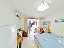 一梯两户 南北通两房 DT口几百米 交通方便 配套齐全