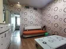 南岸区 亚太商谷 一房 31万