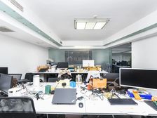 铸诚大厦新上70年住宅,单价低,满五年配合,税费少