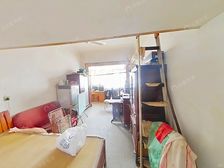 3楼朝南一房层高3.3米可做阁楼带阳台近同济