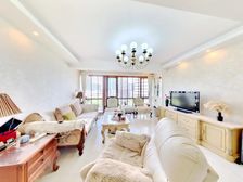 (急售中!)本人专售外滩花园!新装修3房!中庭位置!可看江景