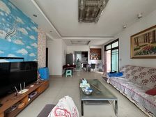 小区中庭位置 2梯4户配置 都是端户 想要安静的看过来