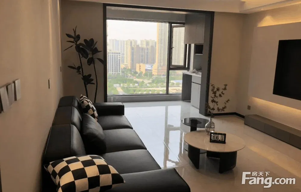 11万就可到手新装修一次没住三房一位万达市医院旁好楼层采光好